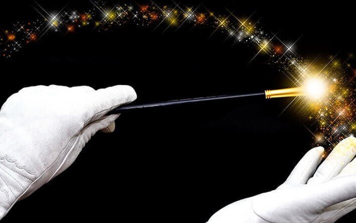 «Путешествие в тайну» в исполнении лауреата 9ти международных конкурсов иллюзионистов,  обладательницы  Большой Золотой Медали в Париже,  финалистки  Шоу Ури Геллера «Феномен»,  ЕЛЕНЫ  ВАЙМАН.